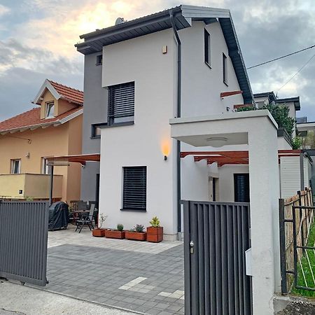 Apartment Maksimir Yard زغرب المظهر الخارجي الصورة